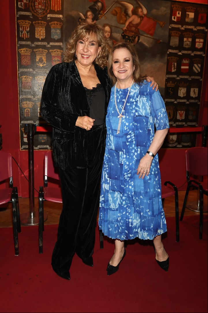 Gerogina Barbarossa y Lucía Galán, dos de las distinguidas.