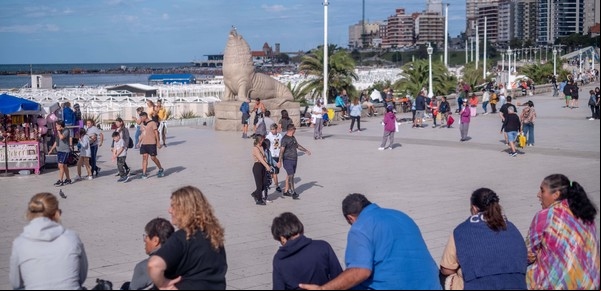 Fin de Semana Santa en Mar del Plata: siguen llegando turistas y se espera que crezca la ocupación