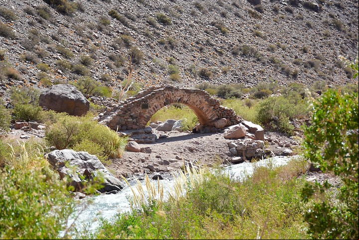 Puente Picheuta, Mendoza. Foto Turismo Nación
