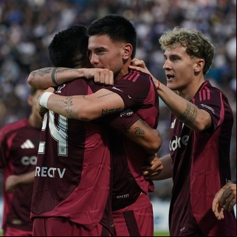 River se reencontró con el gol en La Plata: le metió tres a Gimnasia y se clasificó a octavos