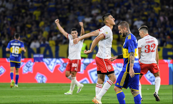 Estudiantes y su festejo tras meterse en la final de la Copa Argentina 2023. Foto: Juan José García.