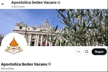 La foto del papa Francisco desaparece de los sitios vaticanos y en su lugar se lee: "sede vacante"