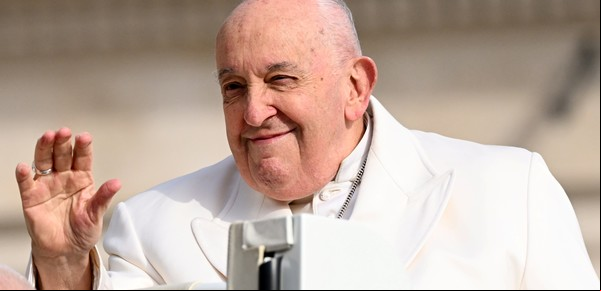 Francisco, el reformista (pero no tanto) que en la Argentina quedó atrapado en la grieta política