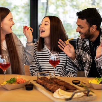 A pasos del Obelisco: pastas caseras, carnes a la parrilla y descuentos del 20% para disfrutar en un histórico restaurante porteño