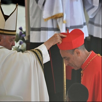 Víctor "Tucho" Fernández, uno de los colaboradores más cercanos del papa Francisco, contó cómo fueron sus últimos minutos: “Este mundo perdió un padre”