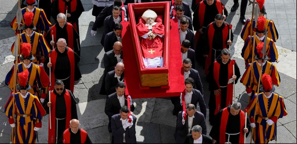 Funeral del papa Francisco: cuándo es, a qué hora y cómo ver en vivo el recorrido en el Vaticano