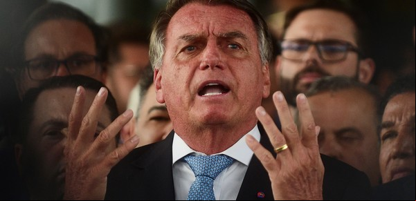 Empeora la salud de Jair Bolsonaro: sigue en terapia intensiva y tendrán que hacerle más estudios 