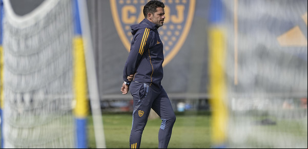 Sin Cavani, Fernando Gago mueve las piezas: cuál es la idea del DT para rearmar el ataque de Boca de cara al Superclásico