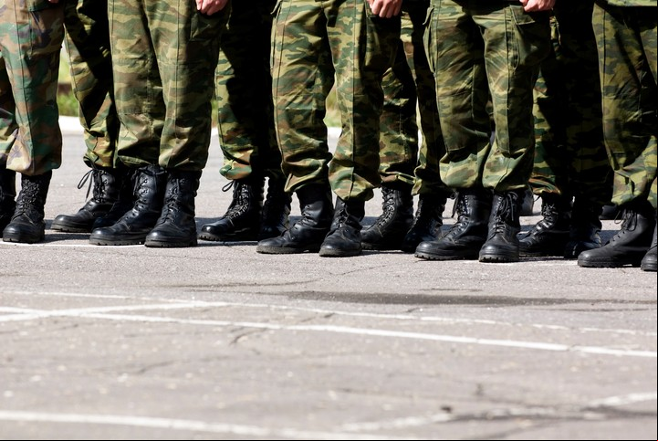 Es el único integrante del Ejército Argentino que cursó estudios de alto nivel en las academias militares más importantes de EE.UU. y China. Foto: Freepik.