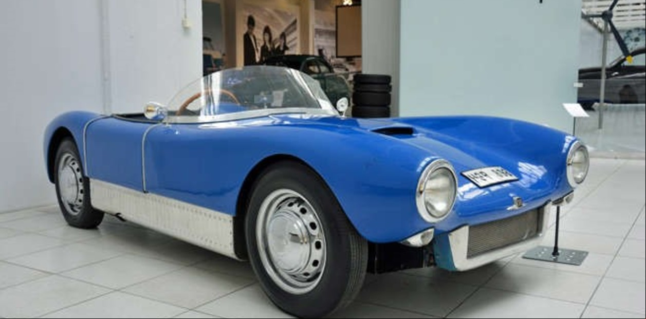 El Sonett (1956) fue el primer modelo deportivo de Saab. Foto: Ronan Glon.