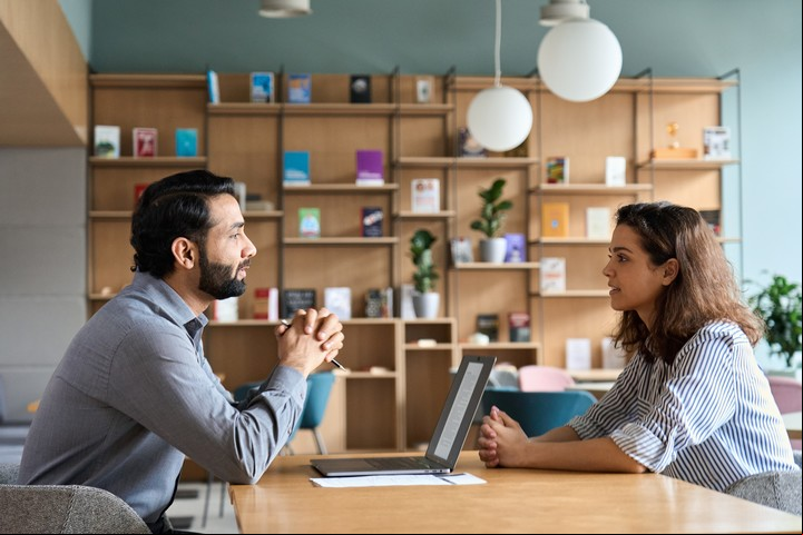 Tauro, mejora tu posición en el ámbito laboral durante este mes. Foto: ilustración Shutterstock