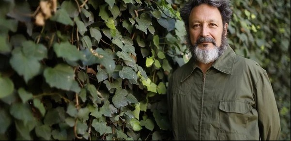 El mexicano Luigi Amara reflexiona en 'Fetiches ordinarios' sobre la magia de los objetos