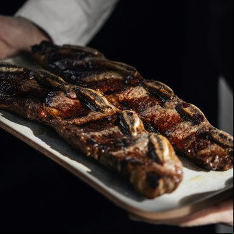 En Costanera, 60 años de un restaurante pionero: el carrito que conquistó celebridades del mundo con su asado banderita
