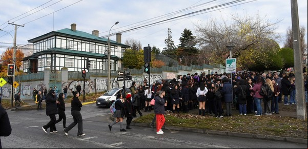 Sismo al sur de Ushuaia y Chile hoy, EN VIVO: por un terremoto, hubo alerta de tsunami y evacuados