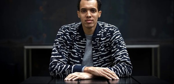 Gaël Faye regresa con "Jacarandá": una historia sobre el silencio y la reconciliación en Ruanda