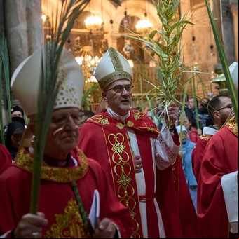 Por qué el italiano que dirige la Iglesia en Jerusalén es un aspirante a Papa