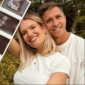 Eva Bargiela y Gianluca Simeone revelaron el sexo del bebé en camino: el video de cuando se lo contaron a la familia