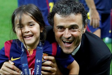 Luis Enrique, el DT del PSG finalista de la Champions League que emocionó al mundo hablando de la muerte de su hija de 9 años