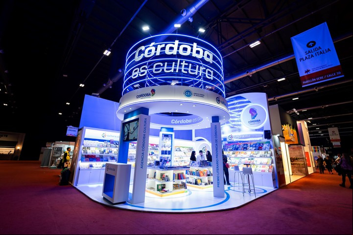 El stand de Córdoba, en el pabellón Ocre de la Feria del Libro.