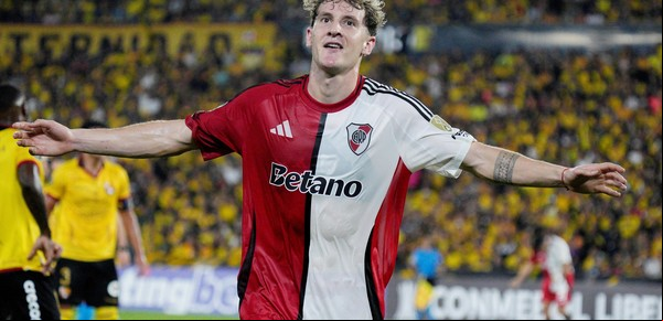 River ganó en Guayaquil, pasó al Barcelona SC y puso un pie en los octavos de final de la Copa Libertadores