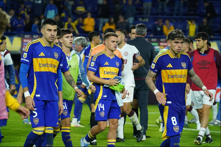 La expresión de los jugadores de Boca tras el triunfo por penales ante Lanús. Foto: Juano Tesone.
