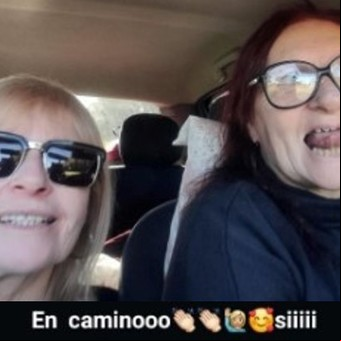 Varadas por una tragedia, mandaron una selfie y a los 15 kilómetros las chocaron: murieron las dos