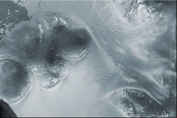 El extraño caso de Kohler East: el glaciar  "pirata" que roba hielo a un glaciar vecino