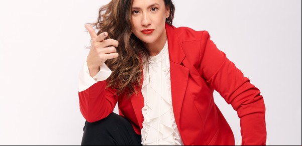 Julieta Otero, la artista rebelde que pasó de reírse de la maternidad a ironizar sobre la menopausia