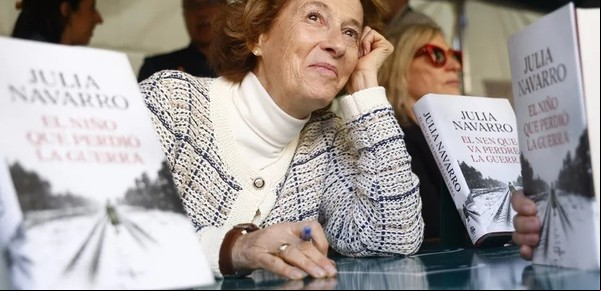 Julia Navarro: "Sin nosotras, no hay historia"