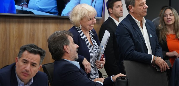 Sorpresivo quiebre del PRO por la moratoria jubilatoria: un sector se alinea con el Gobierno y otro lleva el mensaje de Macri
