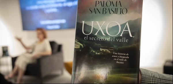 Paloma San Basilio ambienta su nueva novela en Baztán, una zona de la que está "enamorada"