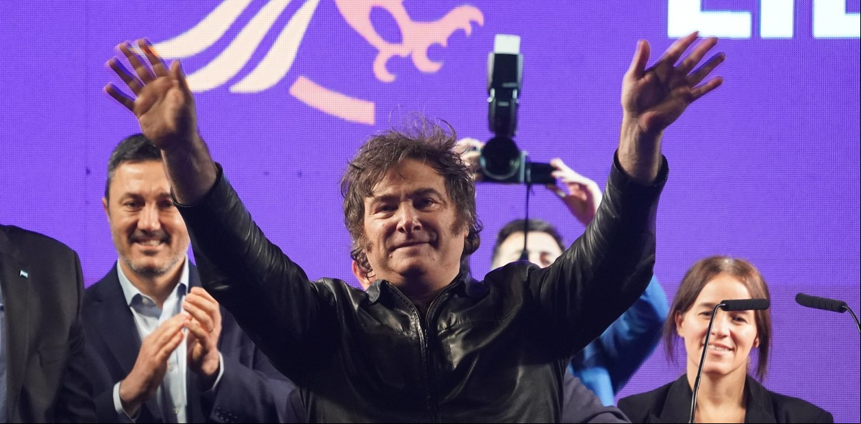 Javier Milei no viajará a Roma para la asunción del papa León XIV