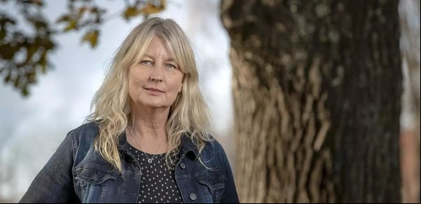 La sucesora de Stieg Larsson alerta sobre una "contraola" de ataque a las conquistas feministas
