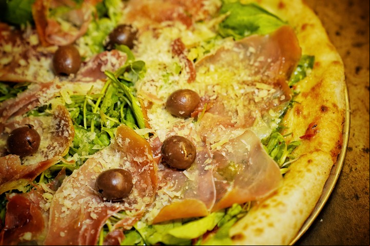 La de crudo y rúcula es una de las más vendidas. Foto: Martín Bonetto.