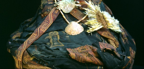 España quiere borrar parte de su pasado colonial y retira restos humanos americanos de sus museos