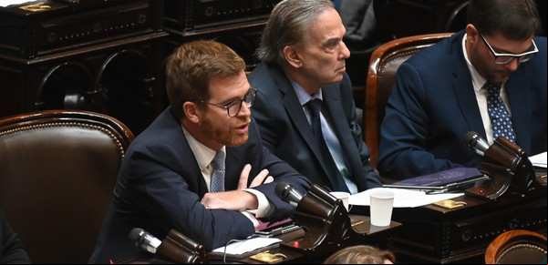 El Congreso discute mejoras jubilatorias y la oposición explora fórmulas para que no las vete Milei