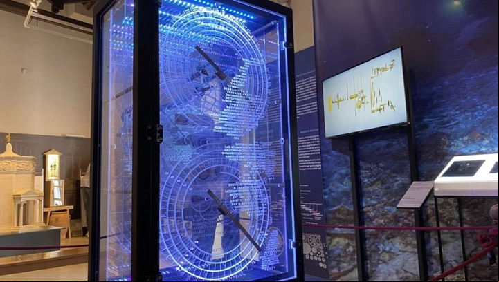 En un bello edificio neoclásico en una de las calles más viejas y pintorescas del corazón de Atenas se encuentra un museo especial que ofrece al visitante a un conocimiento milenario a través de la historia de artilugios tecnológicos de miles de años de antigüedad. EFE / Diego Sáez Papachristou