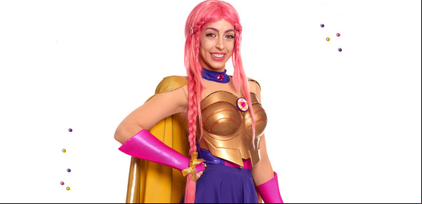 De militar a superheroína: la historia de Luli Pampín, la artista mendocina que emigró a España a los 12 y hoy es furor entre los más chicos