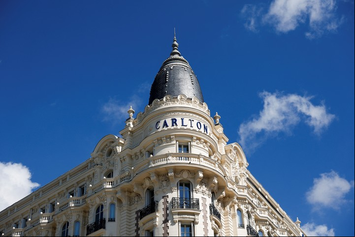 El Hotel Carlton, un emblema en la Croisette, el boulevard marítimo. Foto Reuters