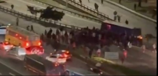 Graves incidentes entre hinchas de River y Platense: hubo corridas en General Paz y pedradas en Vicente López