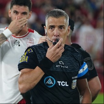 AFA confirmó los árbitros de semifinales del Torneo Apertura: quiénes dirigen Independiente-Huracán y San Lorenzo-Platense