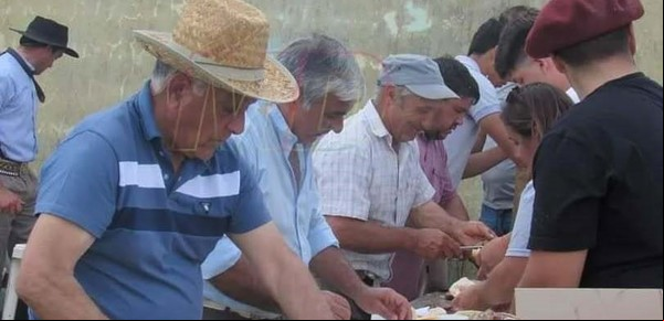 Escapá al pueblo que es escenario de un Gran Premio y de la "Fiesta del Choripán": dónde queda esta joya del turismo rural 