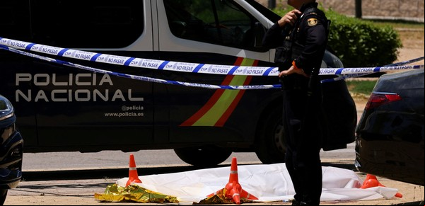 España: asesinan a tiros, frente a una escuela, a un ex diputado ucraniano, cercano a Rusia