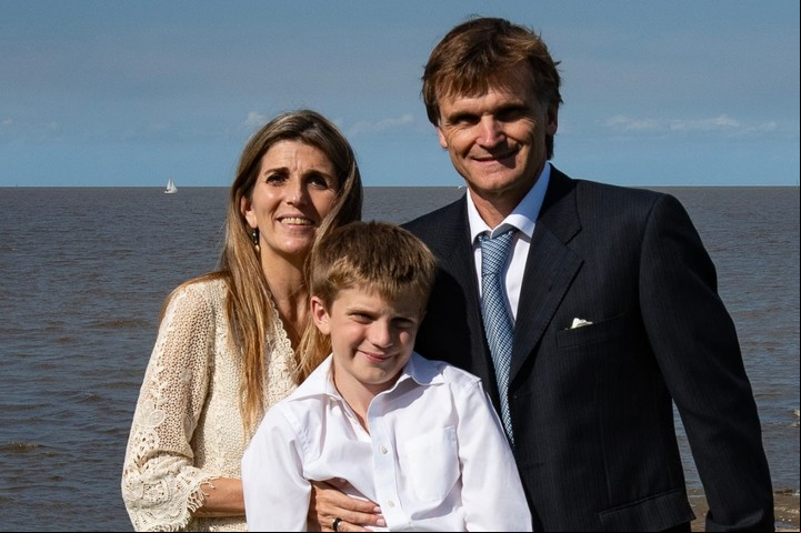 Junto a Victoria Minguillón, el amor de su vida, y Liam, fruto de ese vínculo, hoy de 21 años. Foto: Tommy Heinrich.