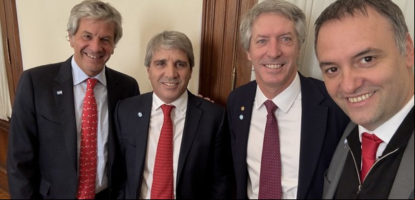 Dólares del colchón: punto por punto, todas las medidas
