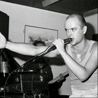 Te llevo en la piel: Luca fue el primer rockero tatuado, Charly no se inyectó tinta, el Indio tampoco y Litto Nebbia, menos que menos