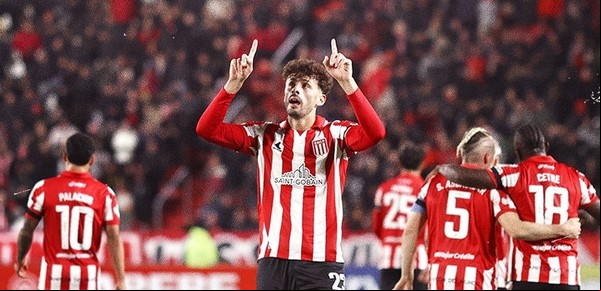 Estudiantes le regaló a Juan Ramón Verón un triunfo en la Libertadores: venció a Carabobo y pasó como primero de su grupo