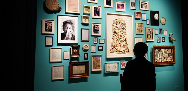‘Esto es Teatro’: La exposición que revive la contracultura del Di Tella al Parakultural
