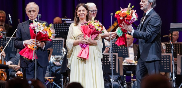 En su despedida de la Argentina, José Carreras se mostró parco y muy profesional ante un Movistar Arena cálido y colmado